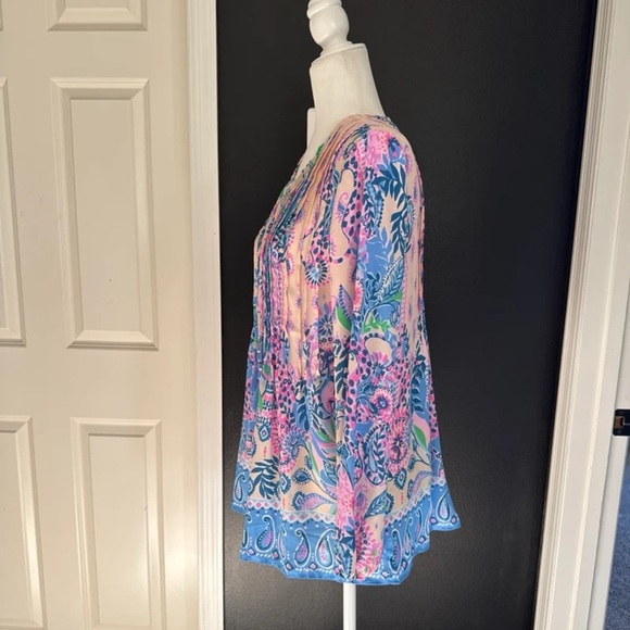 Lilly Pulitzer Marilina Tunic Top in Flocking to Paradise
Size Small - Picture 3 of 12